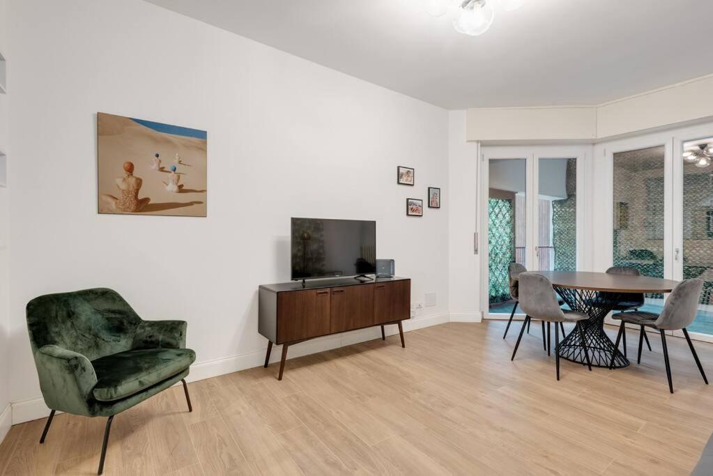 Easylife - Cozy & Comfy Apt In Design District 밀라노 외부 사진